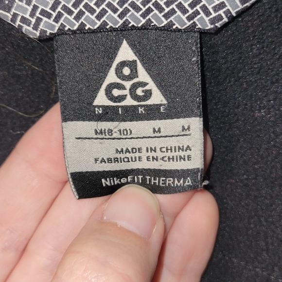 acg nikefit therma collared zip down medium black zippered pockets sweaterjacket - Picture 10 of 12